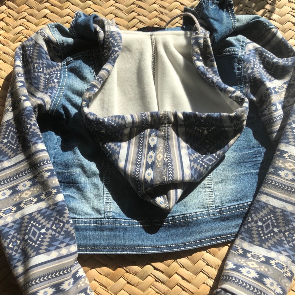 Jean jacket - Picture 3 of 3
